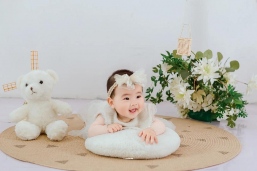 借卵生子机构宝宝晚上睡觉抓头
