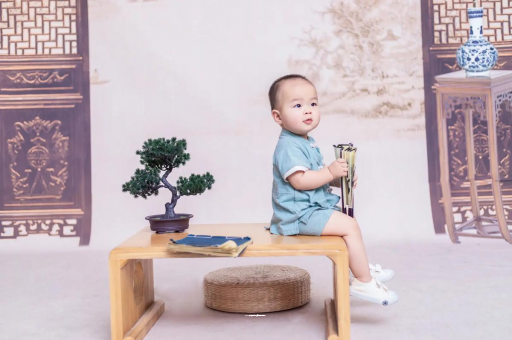 借卵生子机构宝宝散光怎么办